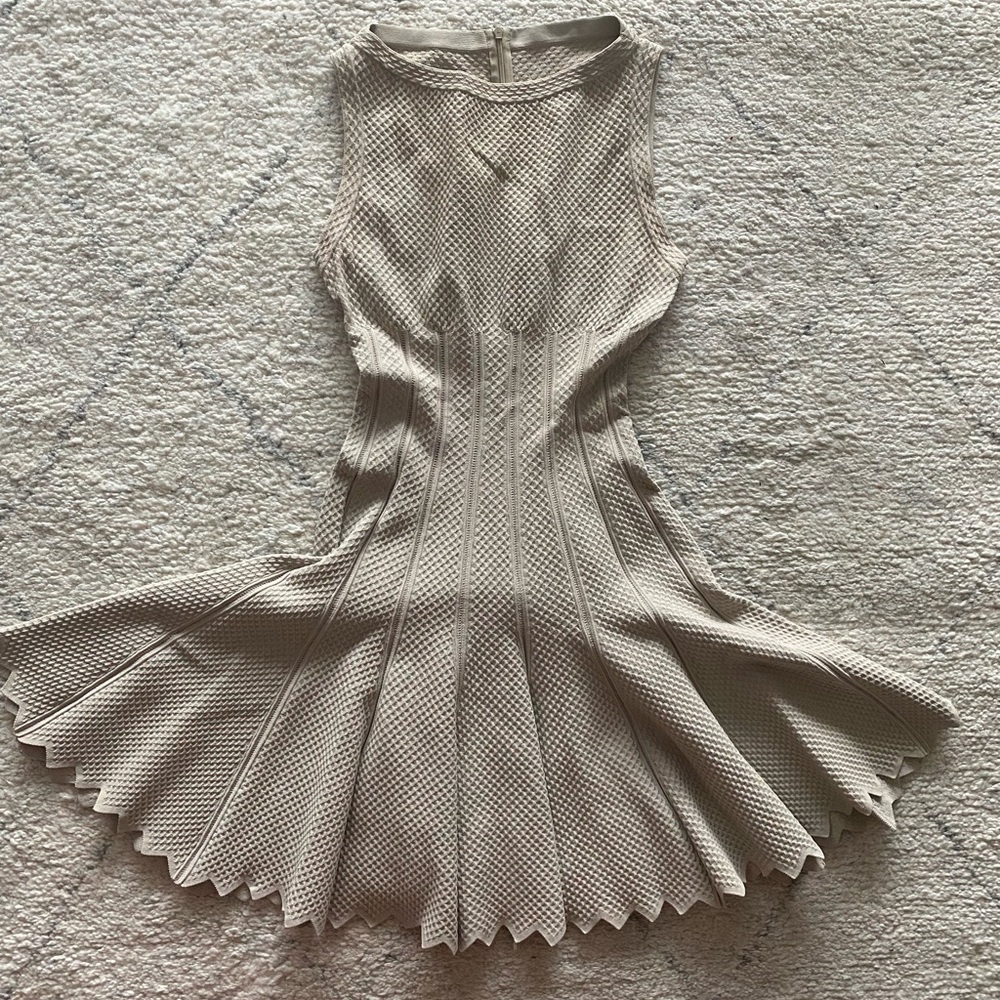 ❌sold❌Alaia dress IT Sz 38 color taupe